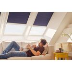 Pivåhängt takfönster VELUX GLU 0051 | 2-glas, Everfinish (träkärna med vitt hölje i polyuretan)
