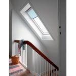 Pivåhängt takfönster VELUX GLU 0051 | 2-glas, Everfinish (träkärna med vitt hölje i polyuretan)