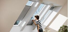 VELUX FHC | mörkläggande plisségardin för VELUX takfönster