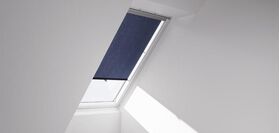 Rullgardin VELUX RHL med fästkrokar