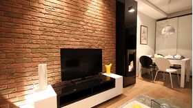 COUNTRY 640, corner