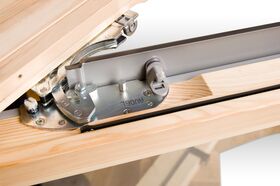 RoofLITE+ SLIM PINE | trä, pivåhängt, dubbelglas takfönster