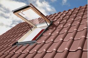 Takfönster Optilight VK med ventilationsspalt