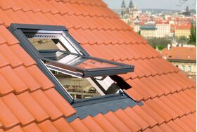 FAKRO FTP-V U4 | super energy saving, triple glazed roof window