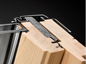 Roof window VELUX GLL INTEGRA PLUS | Pine Finish