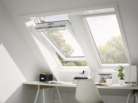 Pivåhängt takfönster VELUX GGU 0068 | säkerhets 3-glas, Everfinish (träkärna med vitt hölje i polyuretan)