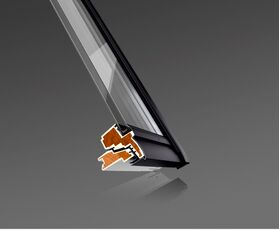 Soldriven takfönster VELUX GGU 0066 SOLAR | säkerhets 3-glas, Everfinish (träkärna med vitt hölje i polyuretan)