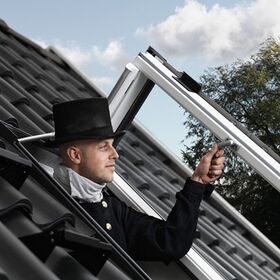 Sidohängt takfönster VELUX GXL 2070 | 2-glas, vitmålat furu